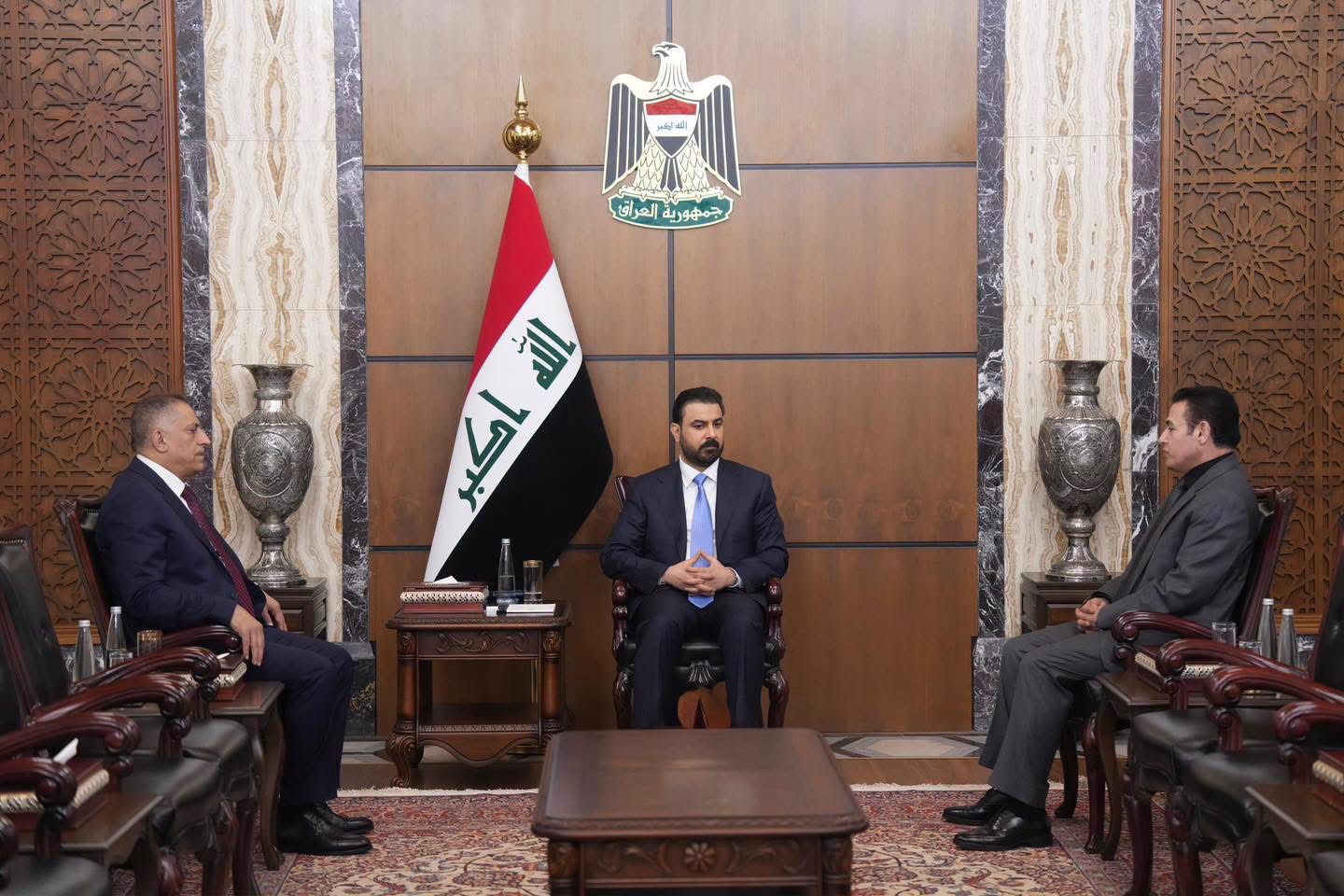 الرئيس الزيدي يرعى مراسم الاستلام والتسلم لمستشارية الأمن القومي: الاستمرار في متابعة الملفات الأمنية الاستراتيجية 
