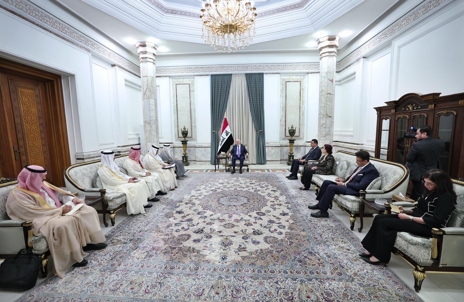 استقبال رئيس الجمهورية لامين عام مجلس التعاون الخليجي وكالة كرويات اكس 