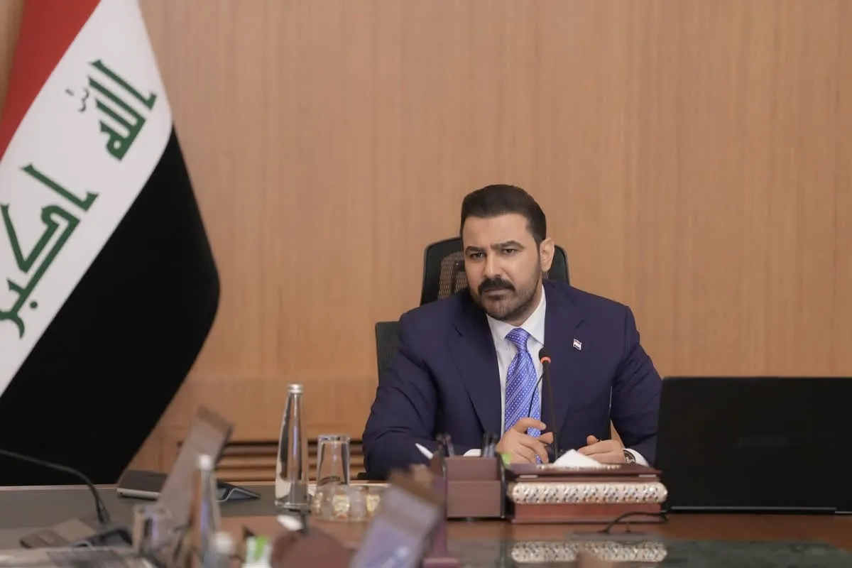 برئاسة الرئيس الزيدي.. مجلس الوزراء يعقد جلسته الاعتيادية: الدور الثالث لطلبة المراحل المنتهية وإطفاء الغرامات على الجامعات الاهلية التي تسدد الضرائب خلال 6 اشهر