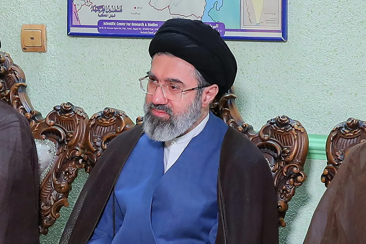 المرشد الإيراني يلتقي قادته العسكريين: الرد على تهديدات العدو دون قيود جغرافية وجميع الأصول التابعة للعدو ستكون ضمن بنك الأهداف الإيرانية