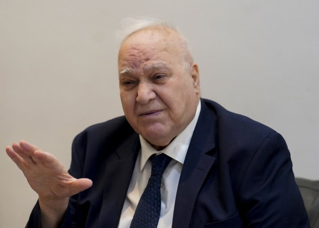 المستشار المالي للرئيس الزيدي: الوزارات المستحدثة لن تكلف الموازنة أموالاً إضافية ولا تعيينات جديدة 