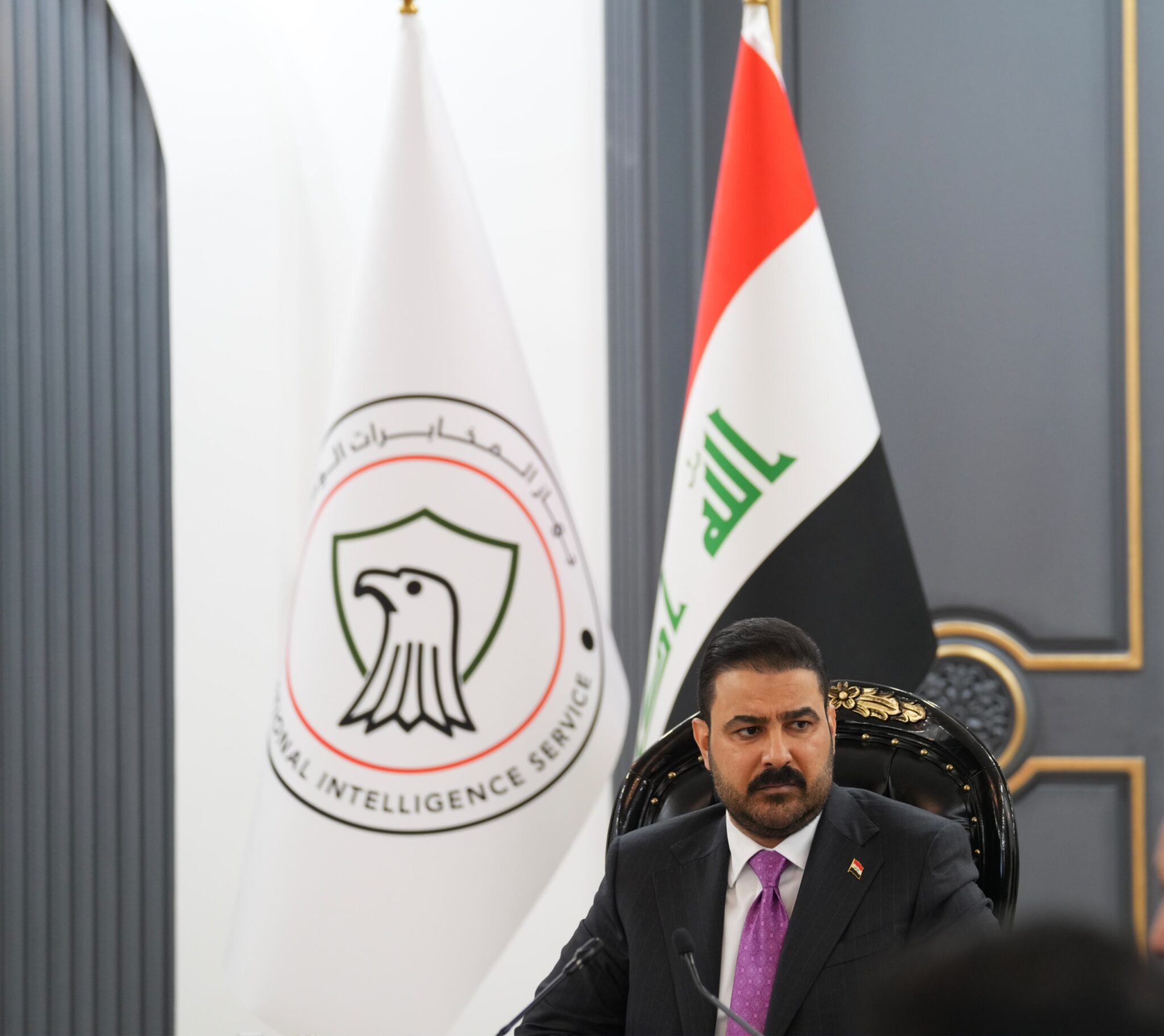 عاجل| الرئيس الزيدي يتولى رئاسة جهاز المخابرات الوطني من موقع أدنى لمواجهة التحديات الراهنة